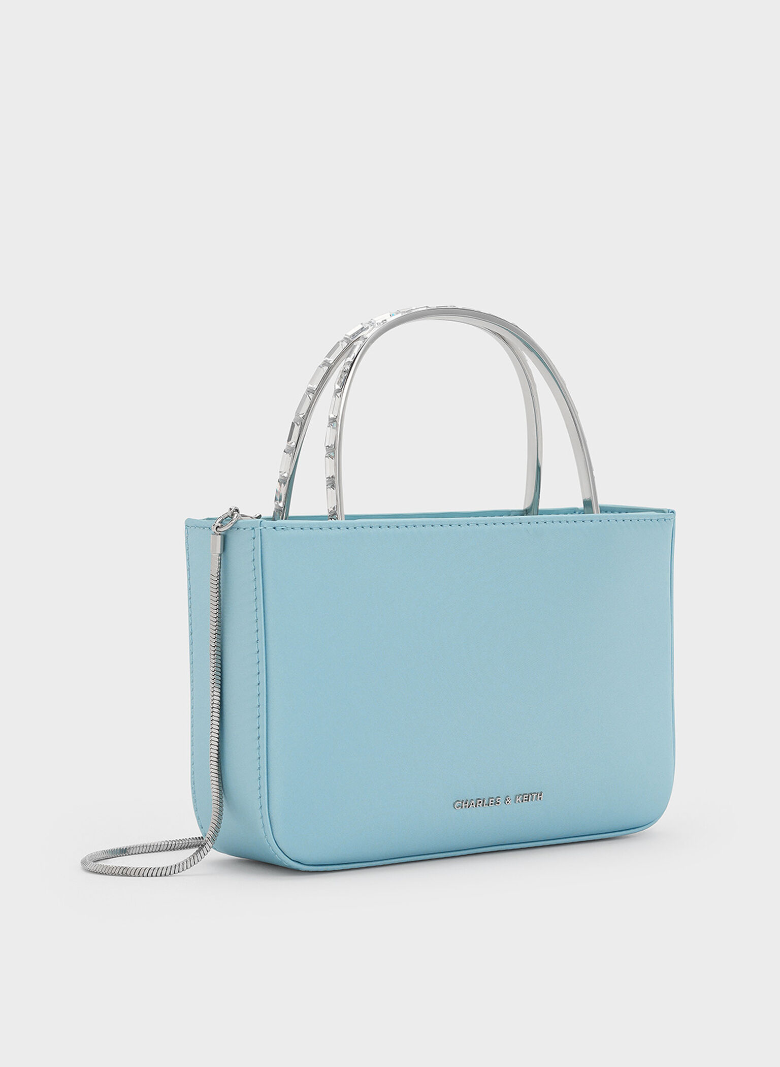 Bolso de raso con asa superior con cadena y adornos de cristal, Azul celeste, hi-res