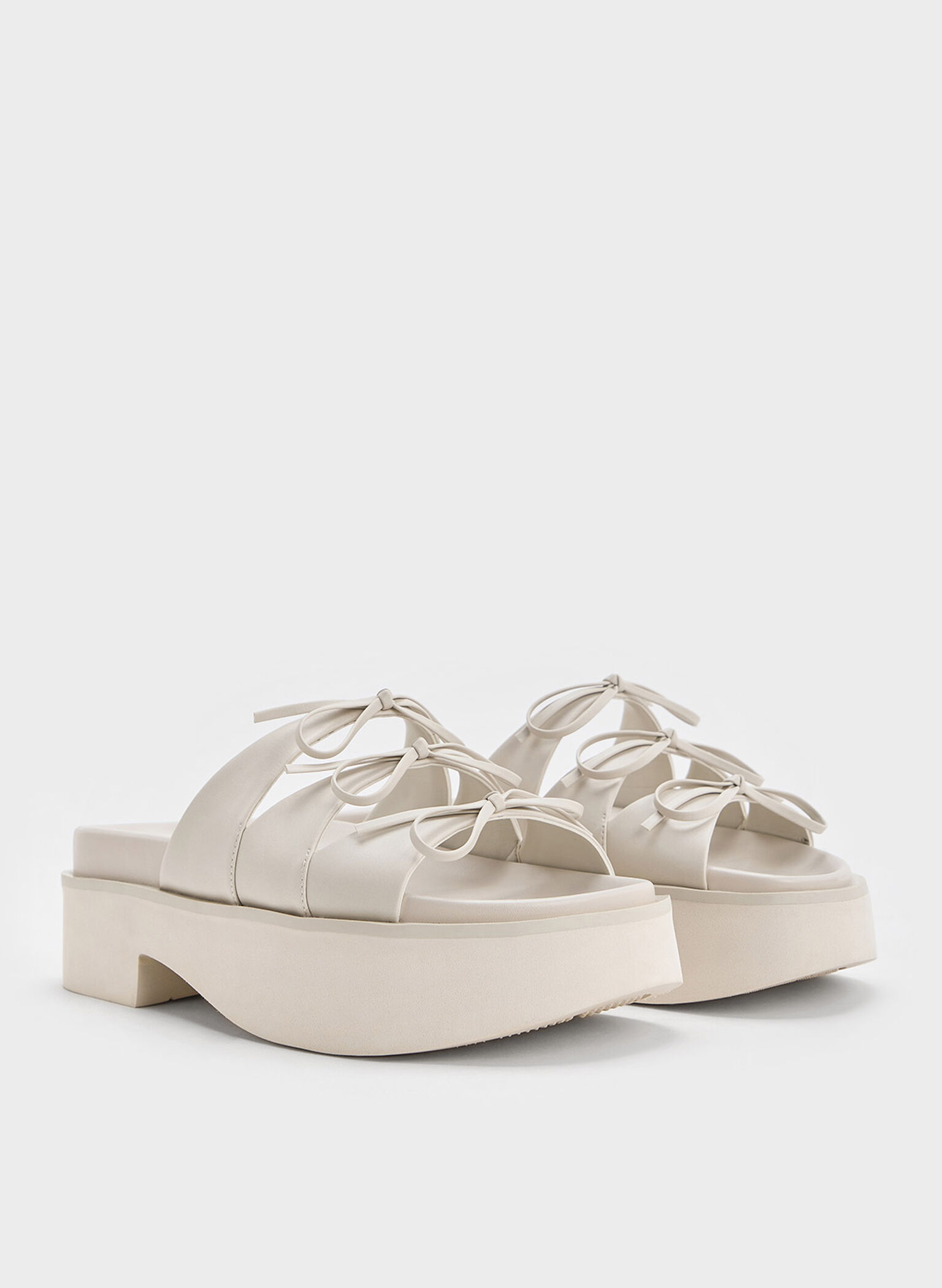 Sandalias de plataforma Dorri con triple lazo, Blanco tiza, hi-res