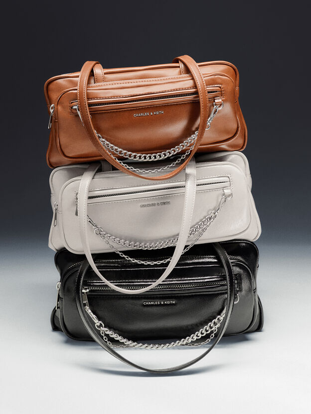 Atwood Chain Elongated Shoulder Bag, Noir, hi-res