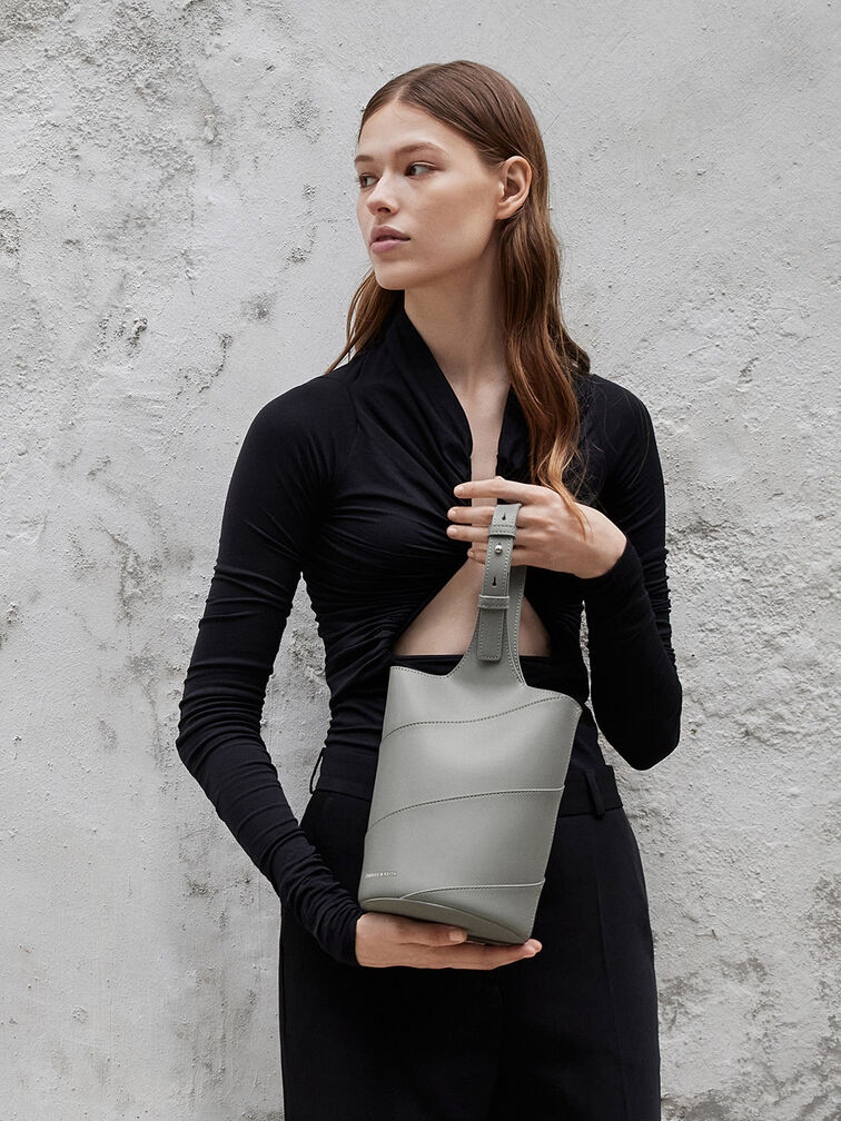 Bolso bombonera Trin cilíndrico, Gris, hi-res