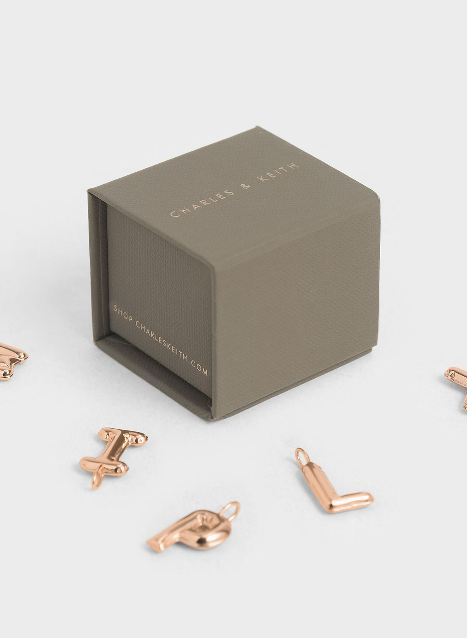Alphabet 'Q' Charm, Rose Gold, hi-res
