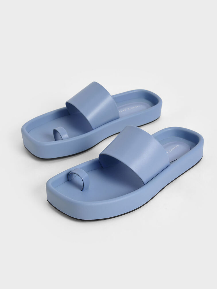 Lilou Toe-Ring Flat Sandals, Blue, hi-res