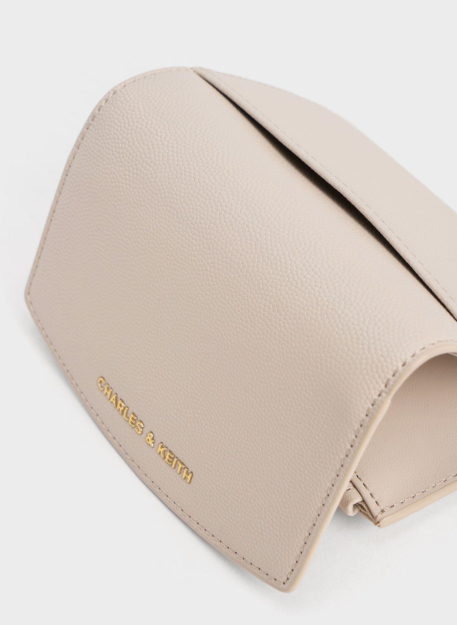 Cartera con solapa frontal curva, Oat, hi-res