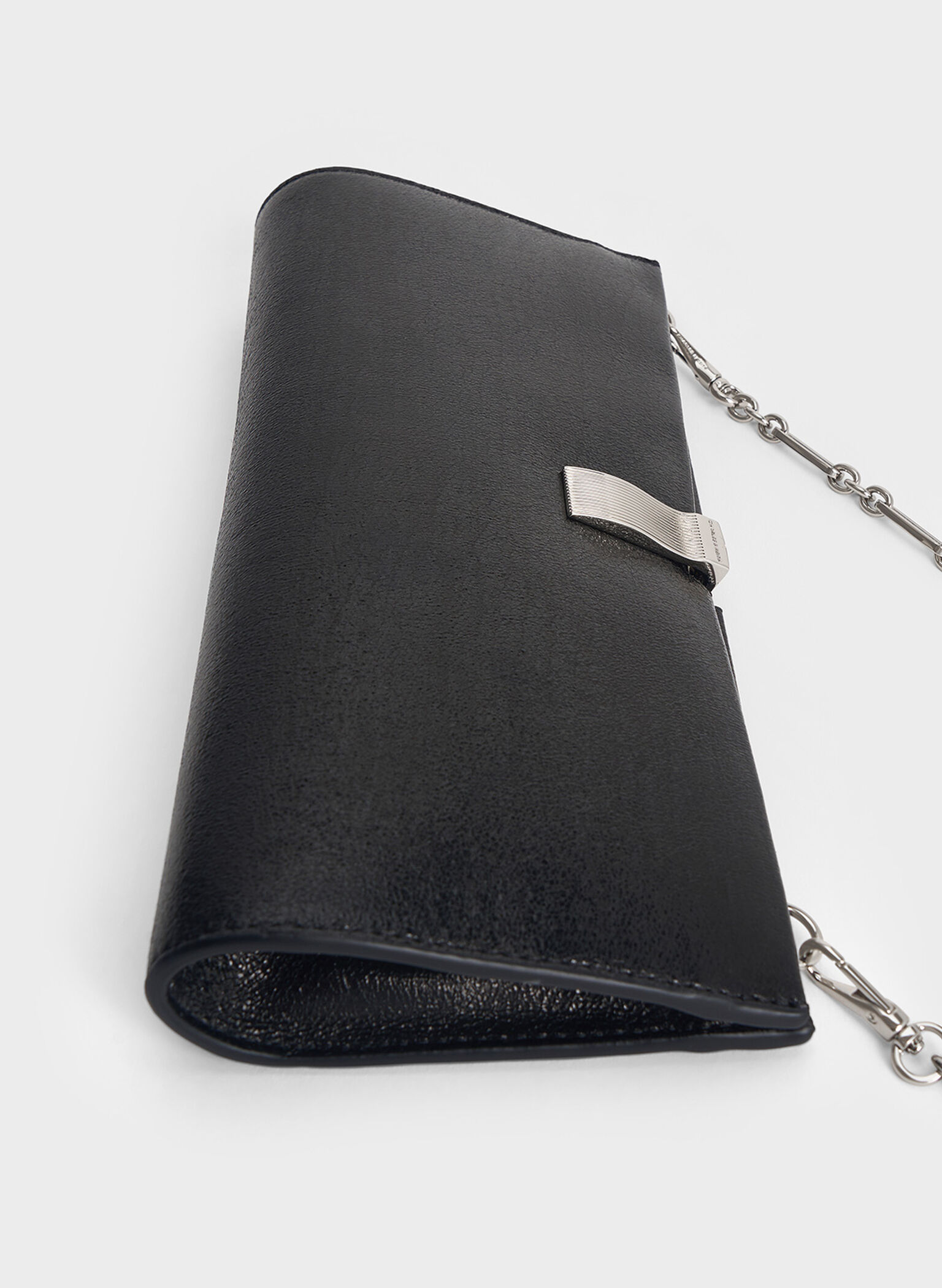 Cartera de mano Wisteria de charol, Noir, hi-res