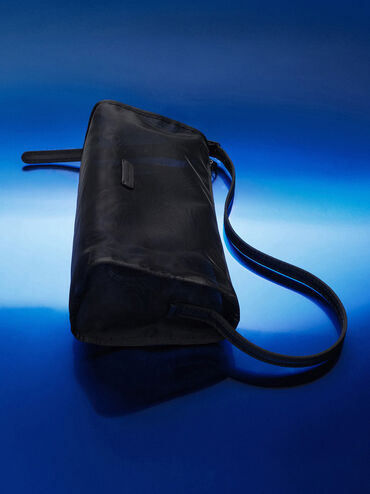 Bolso de malla alargado, negro azabache, hi-res