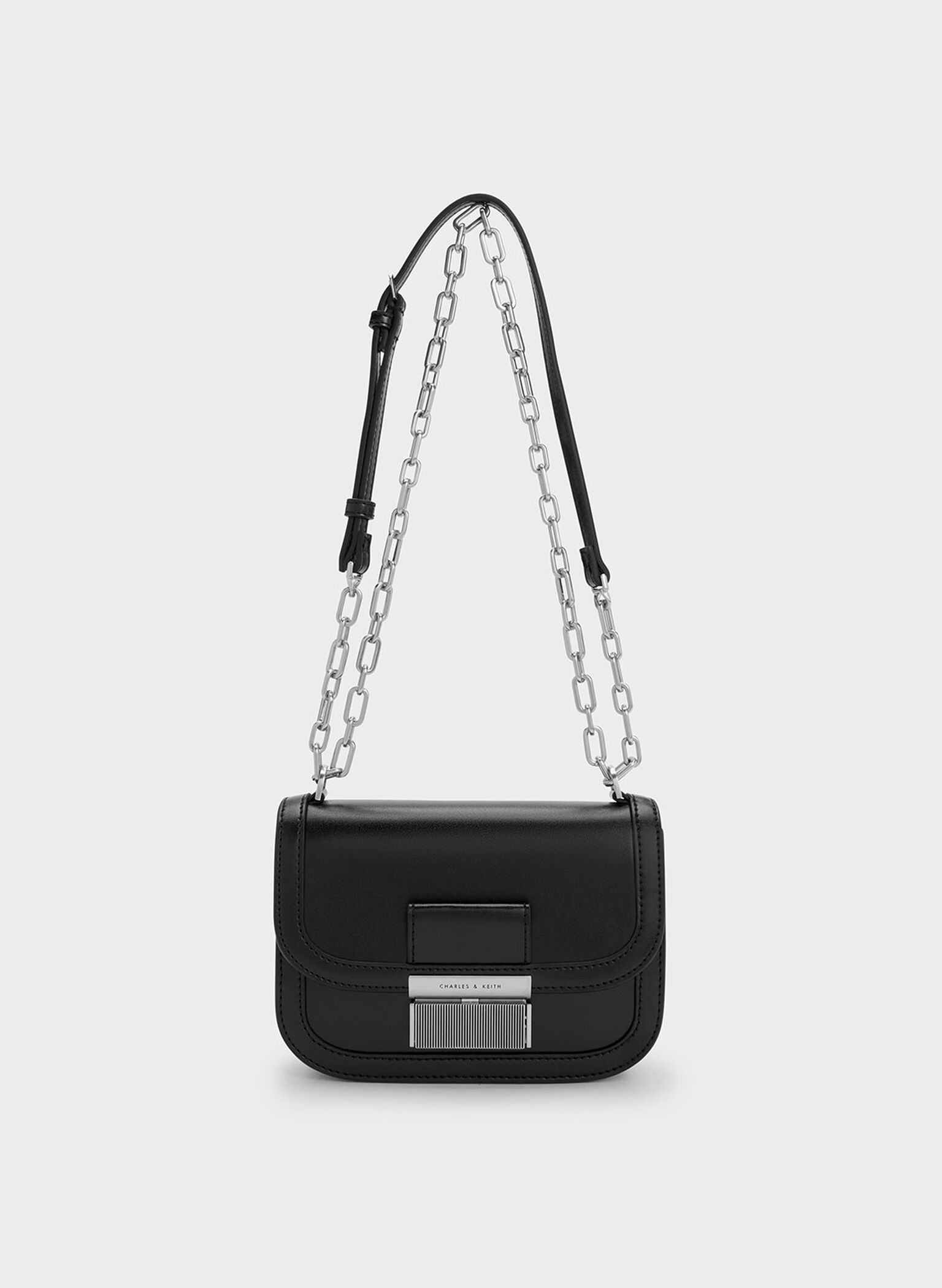Bolso Charlot con correa de cadena, Negro, hi-res