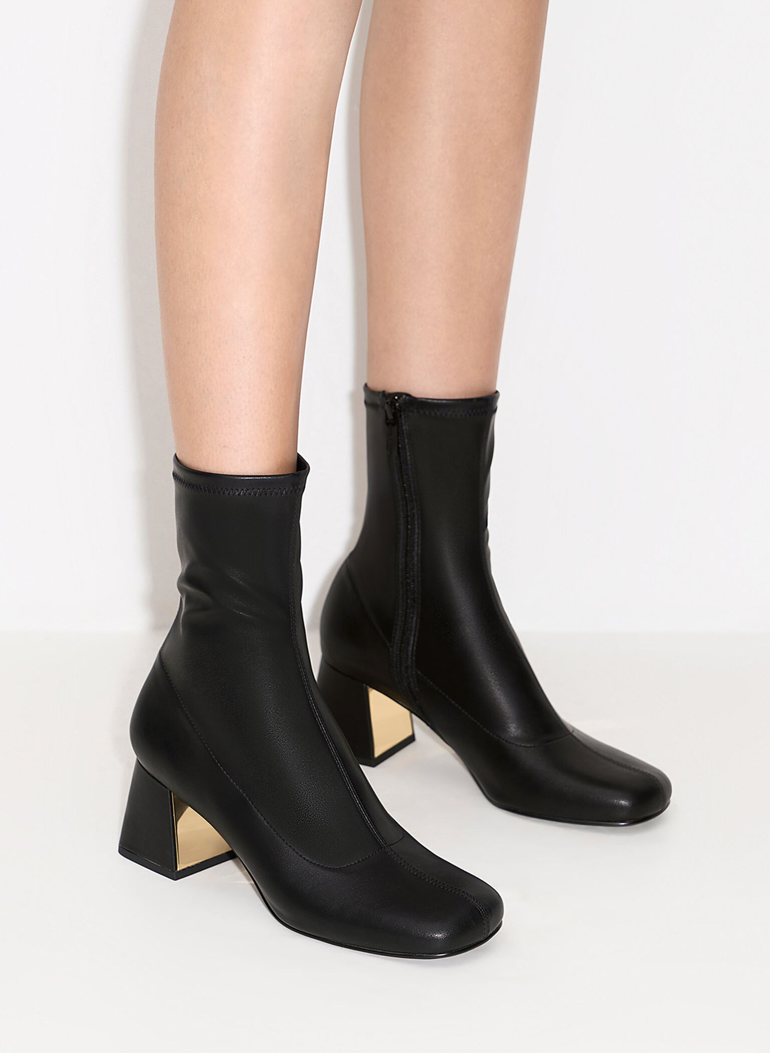 Botines con tacón trapecio metálico, Negro, hi-res