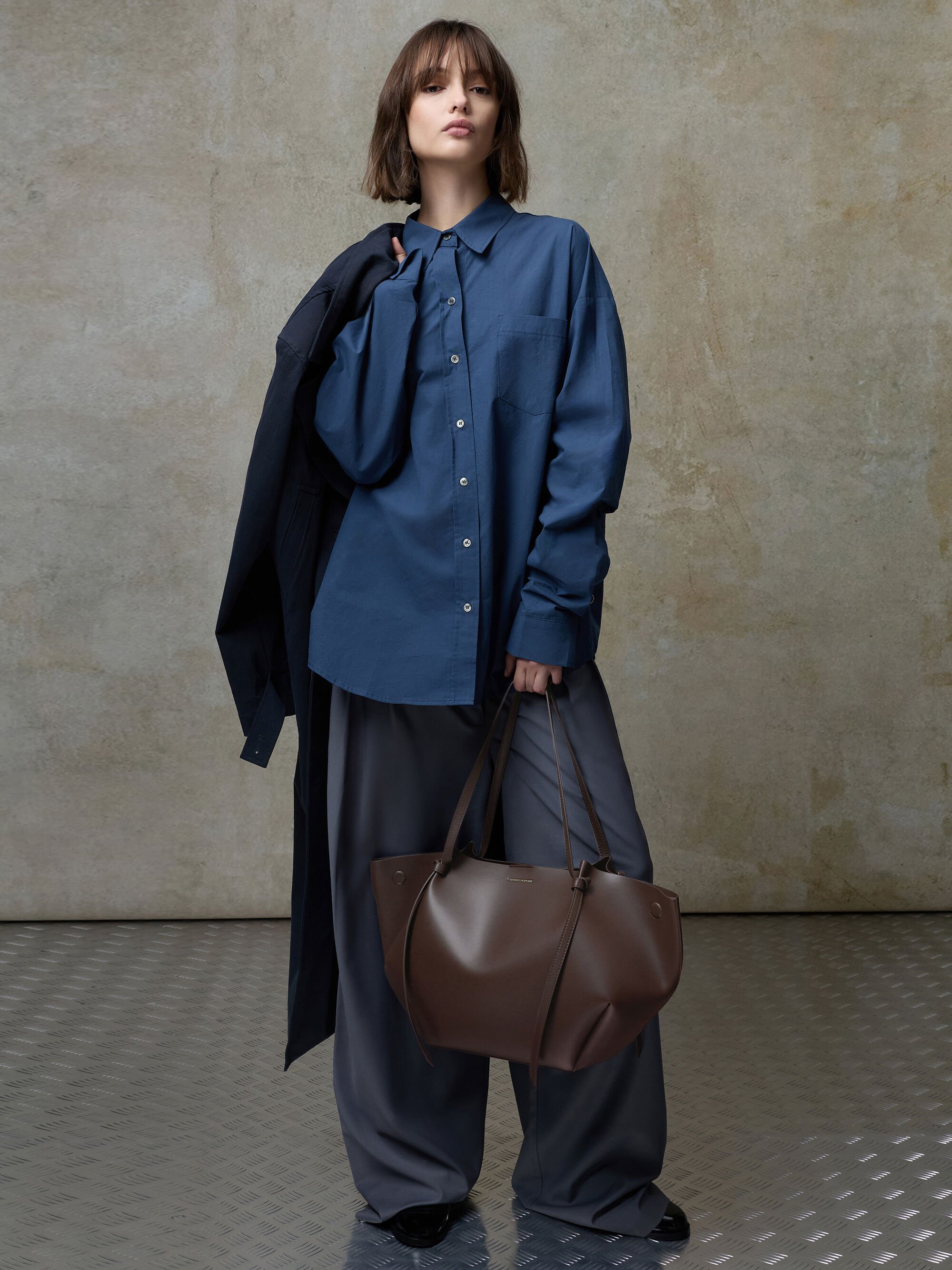 XL Calla Tote Bag - Espresso Brown - CHARLES & KEITH US