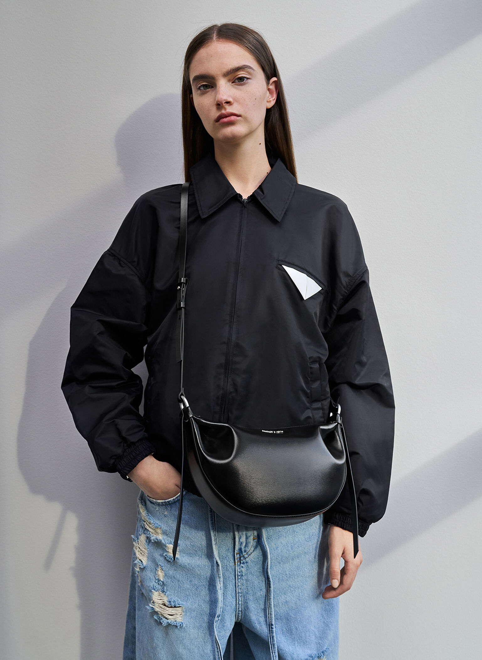 Calla Half-Moon Bag, Noir, hi-res