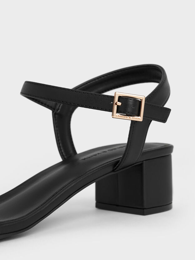 Sandalias con tac&oacute;n de bloque y correa al tobillo, Negro, hi-res