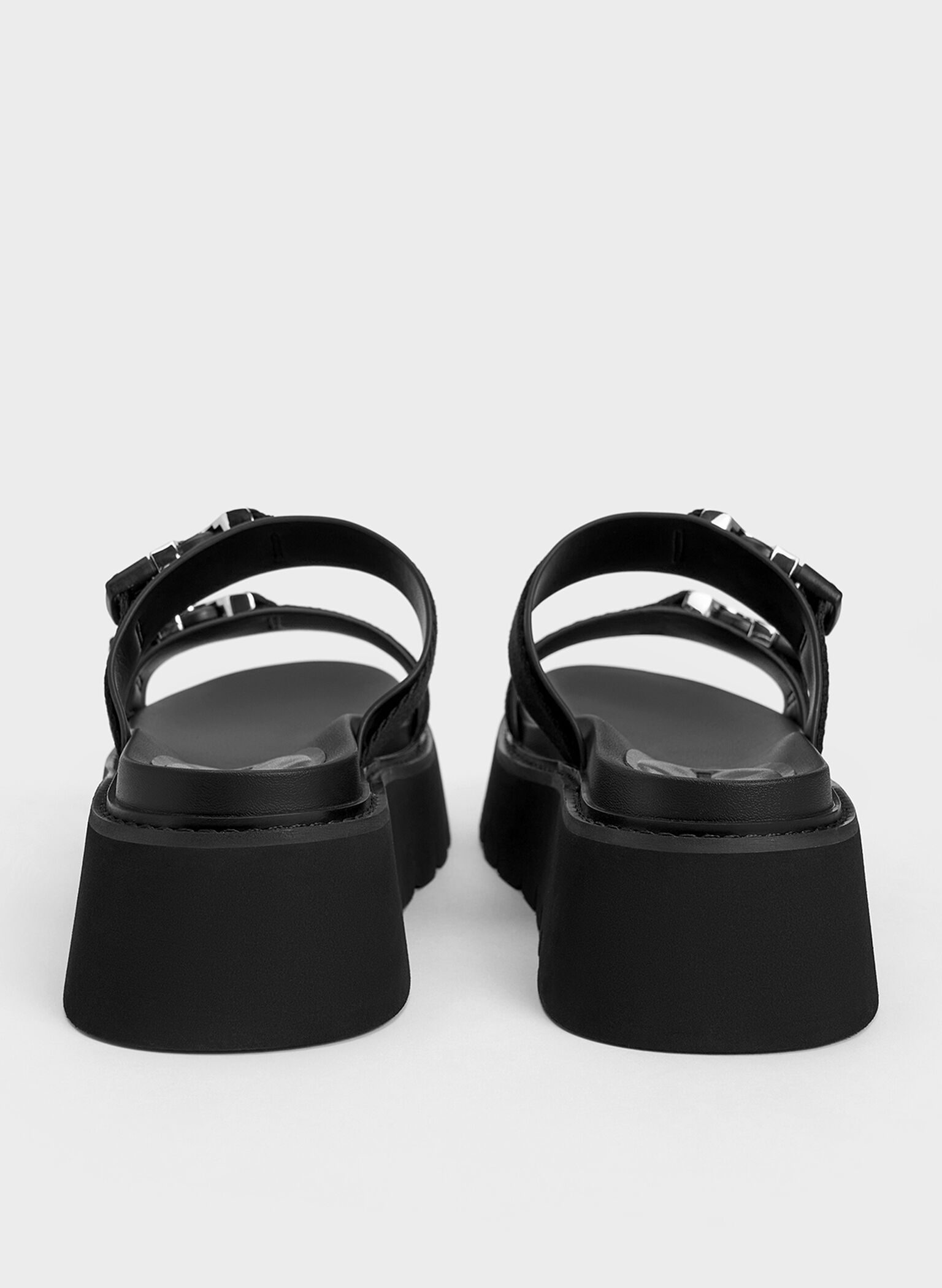 Sandalias de plataforma plana Laine con hebilla metálica, Negro, hi-res