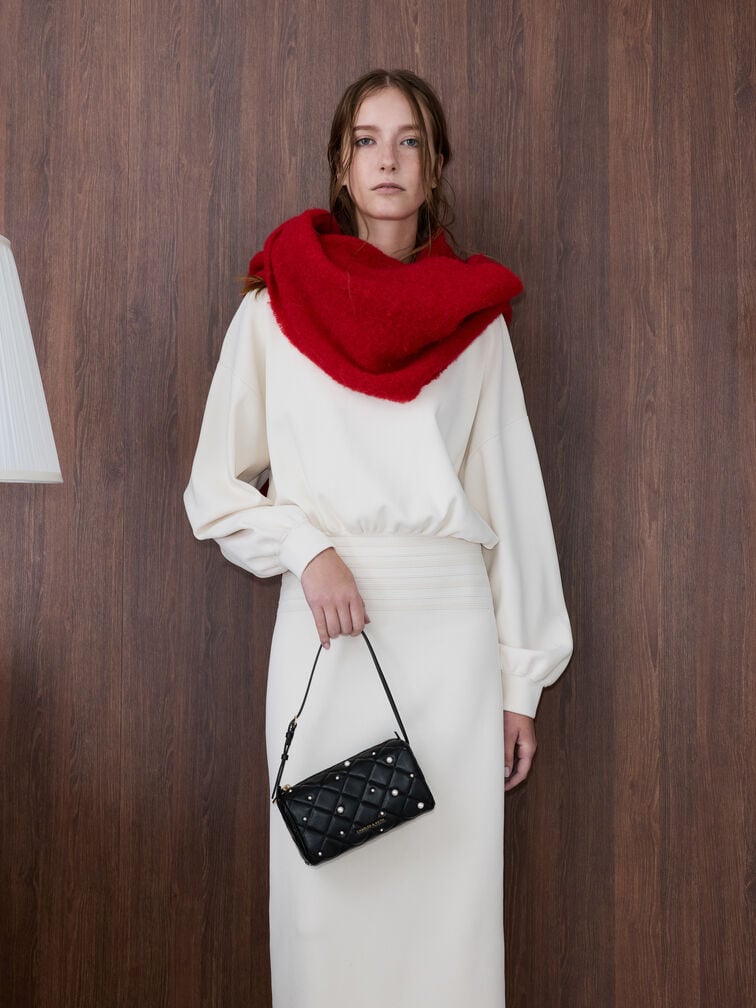 Bolsa de ombro acolchoada com detalhes em pérolas Janie, Preto, hi-res