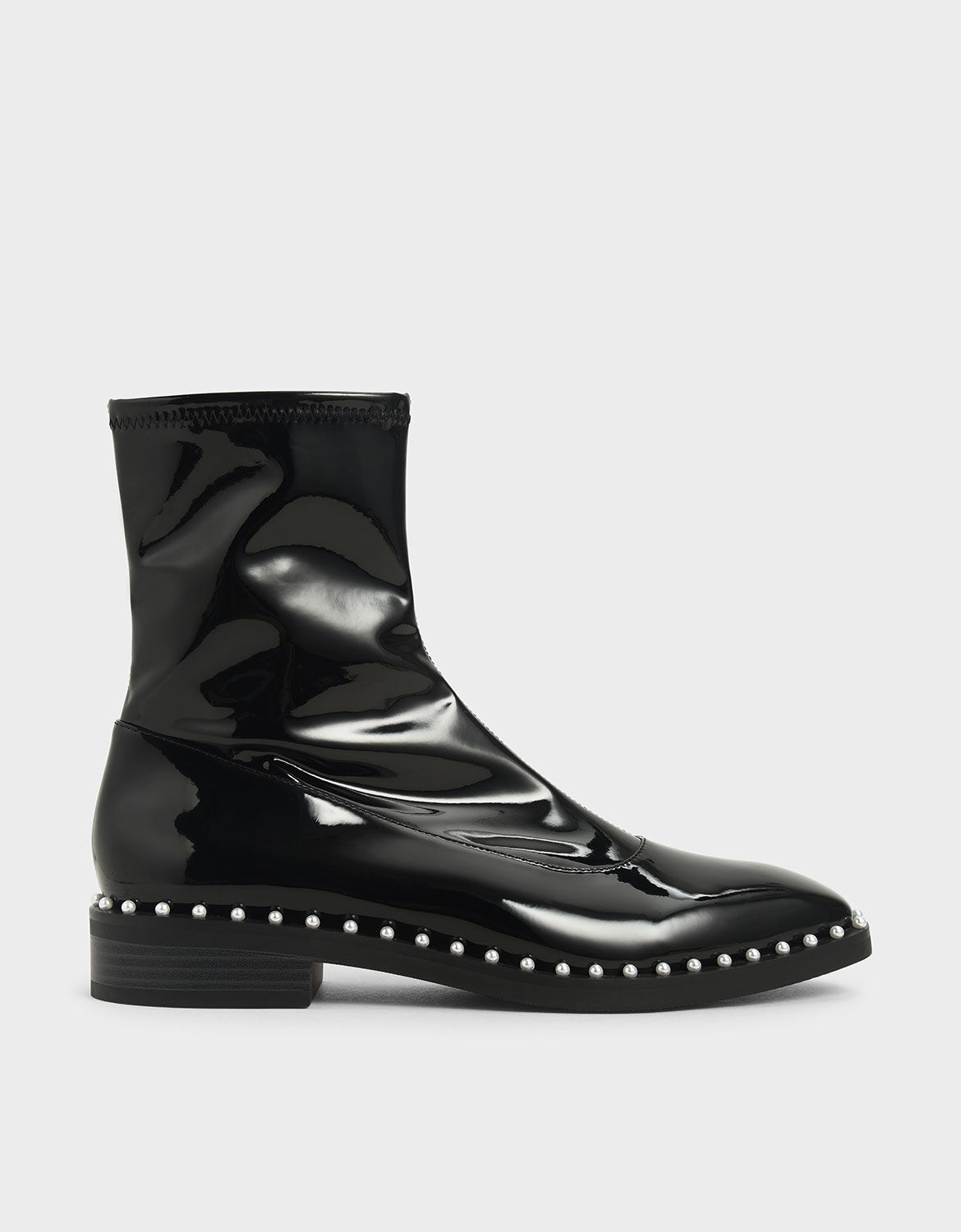 stud trim chelsea boots