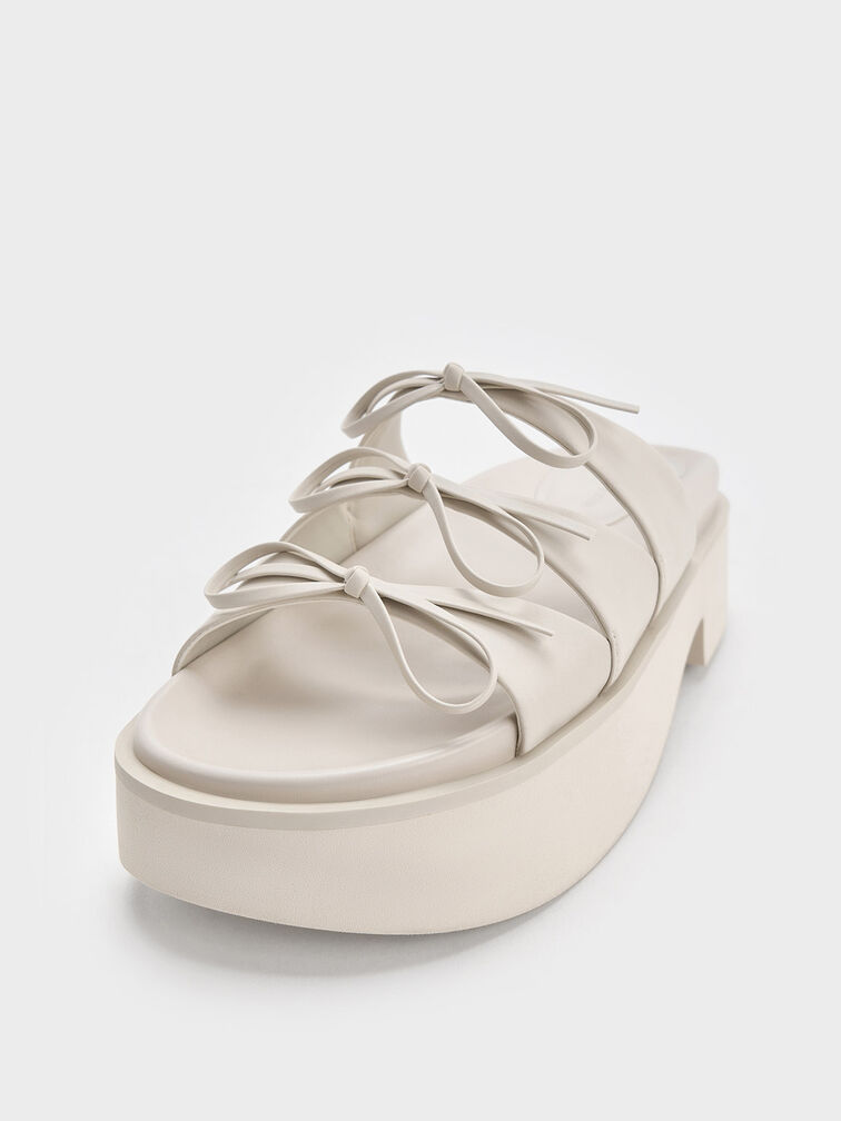 Sandalias de plataforma Dorri con triple lazo, Blanco tiza, hi-res