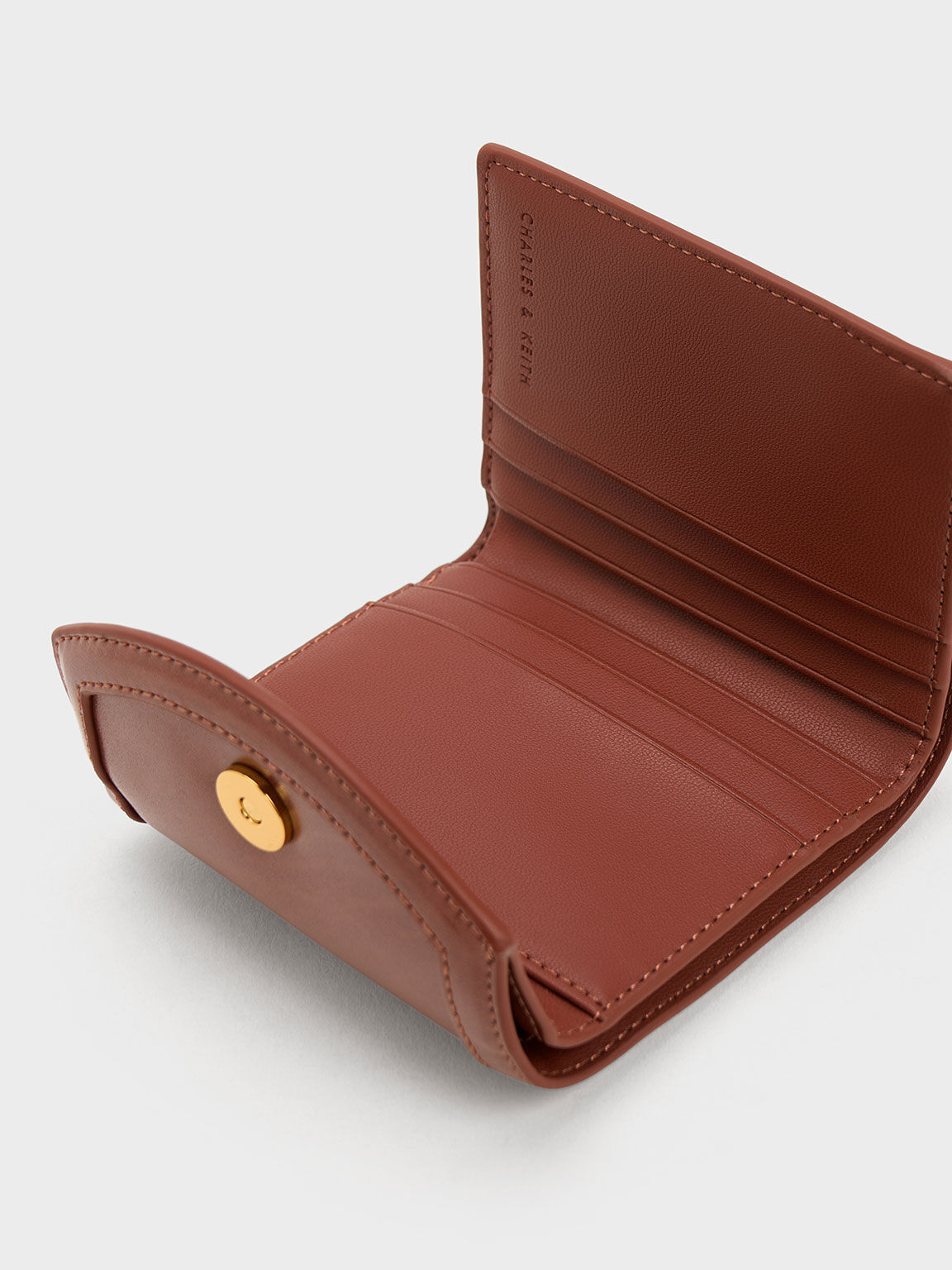 Este Belted Small Wallet Mocha