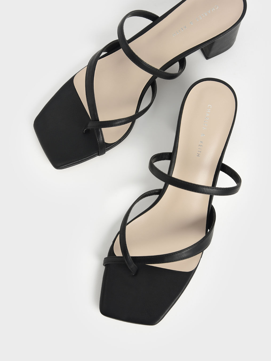 Toe loop block heel online
