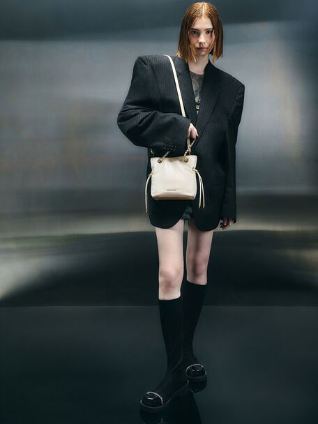 Bolso bandolera Arya con doble asa y correa trenzada, Crema, hi-res
