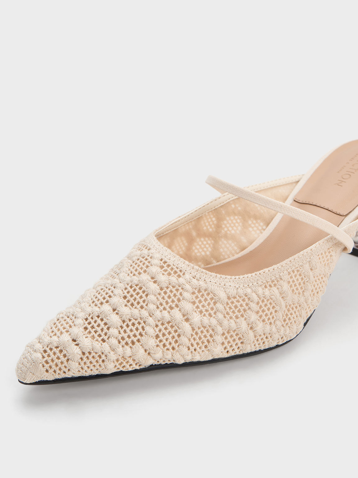 Cream small heels top