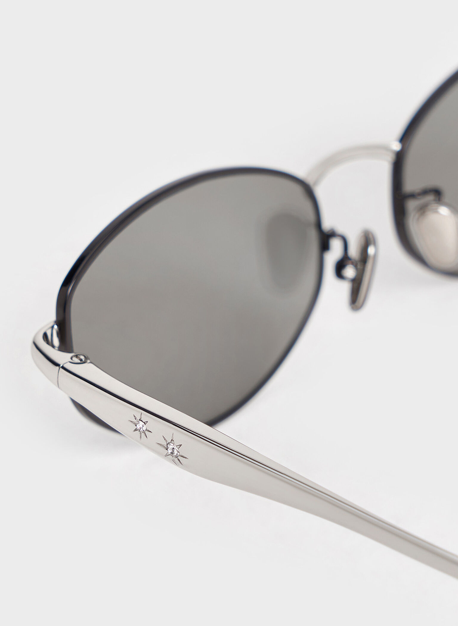 Gafas de sol ovaladas con acento de cristal, Noir, hi-res
