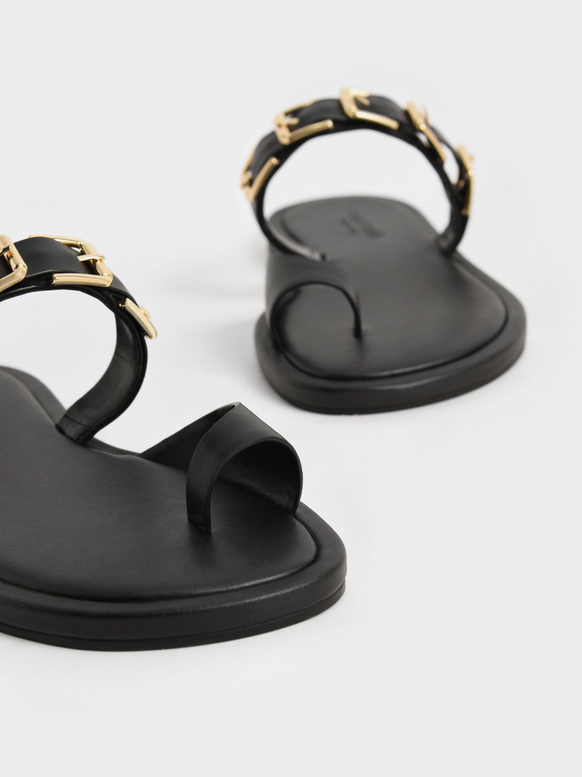 Buckled Leather Toe-Ring Sandals, Black, hi-res