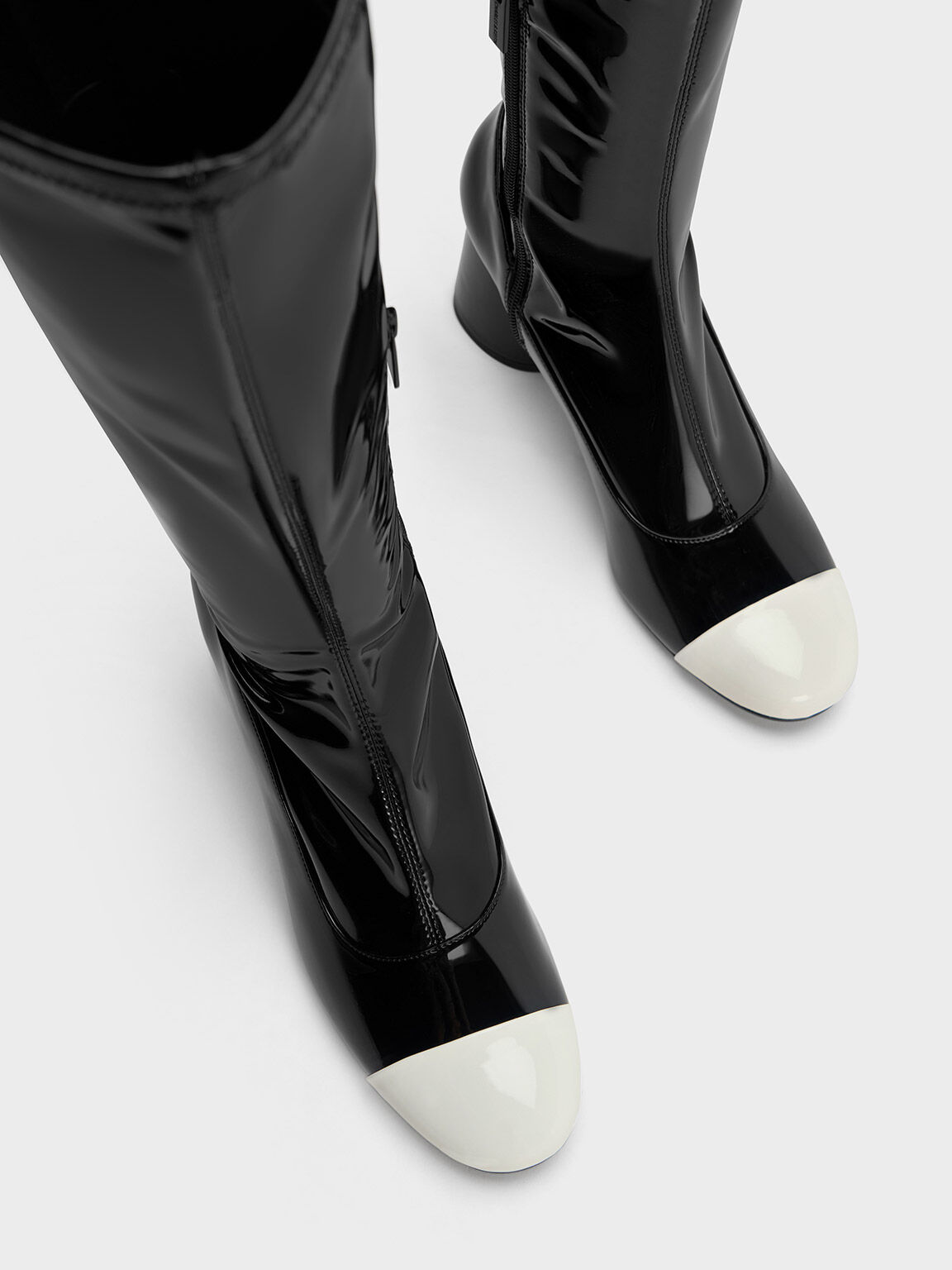 Two tone rain boots deals