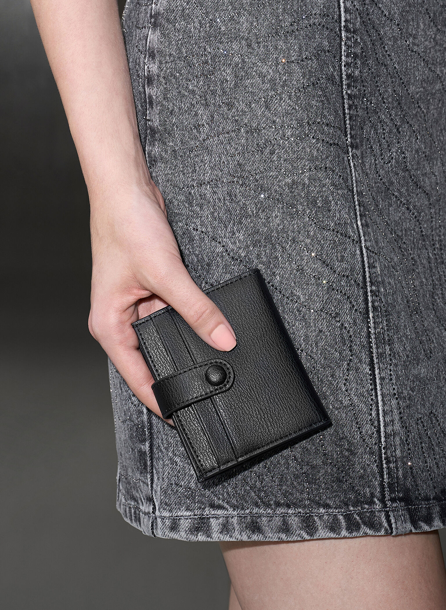 Bliss Snap Button Card Holder, Noir, hi-res