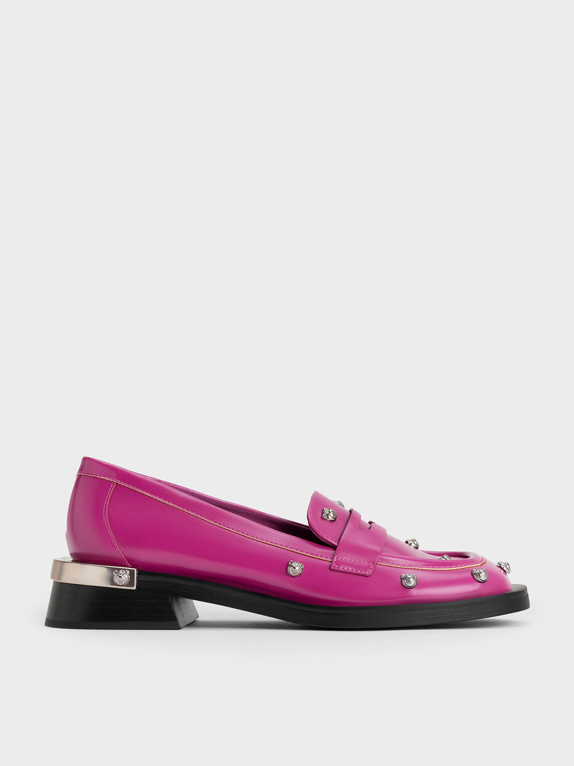 CHARLES & KEITH 彼思勞蘇系列：勞蘇款鉚釘樂福鞋, 紫紅色, hi-res
