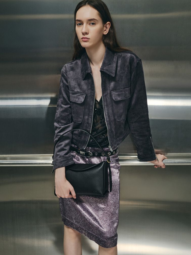 Bolso hobo de cuero con solapa, Negro, hi-res