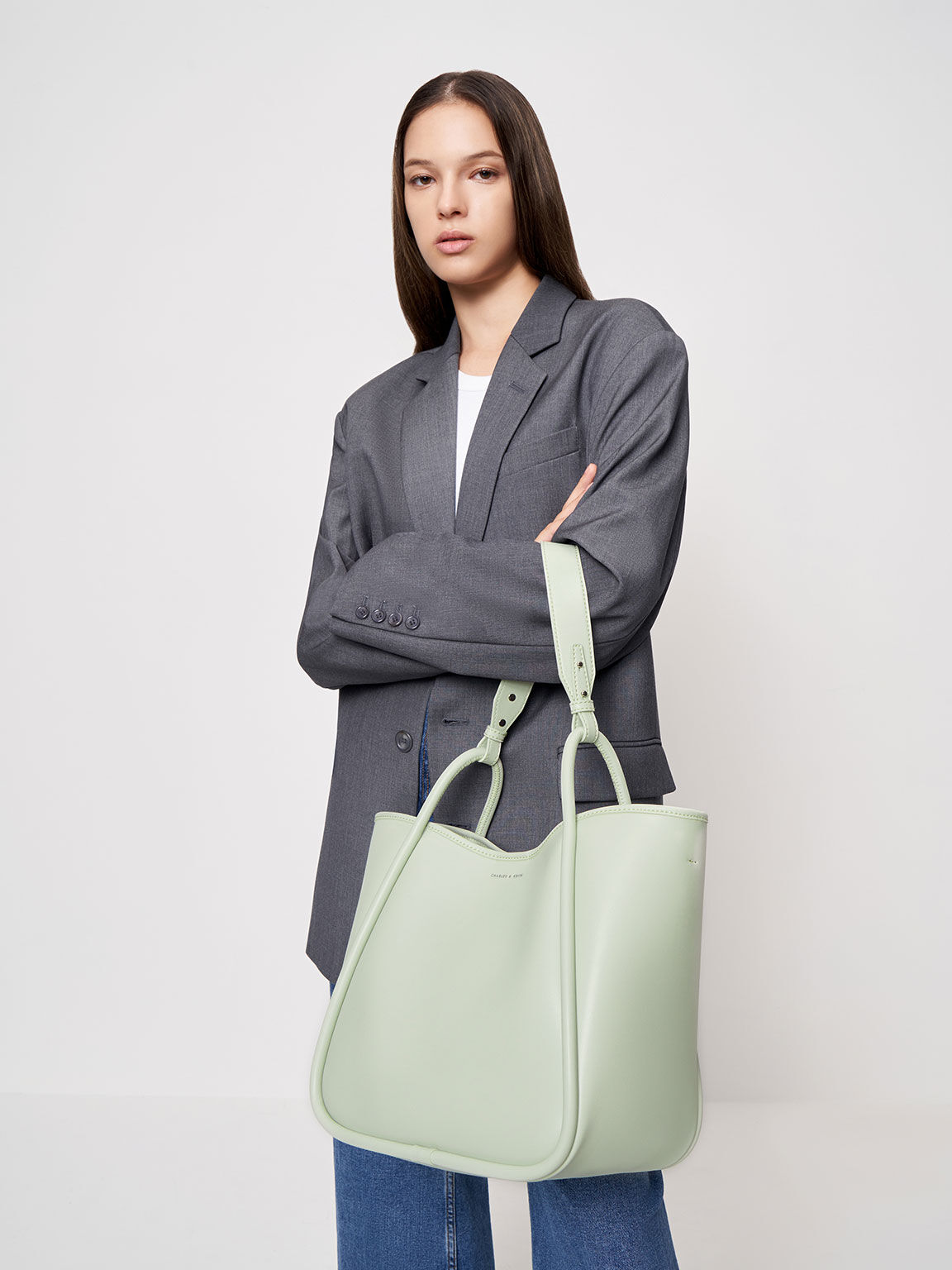 Chelsea slouchy tote best sale