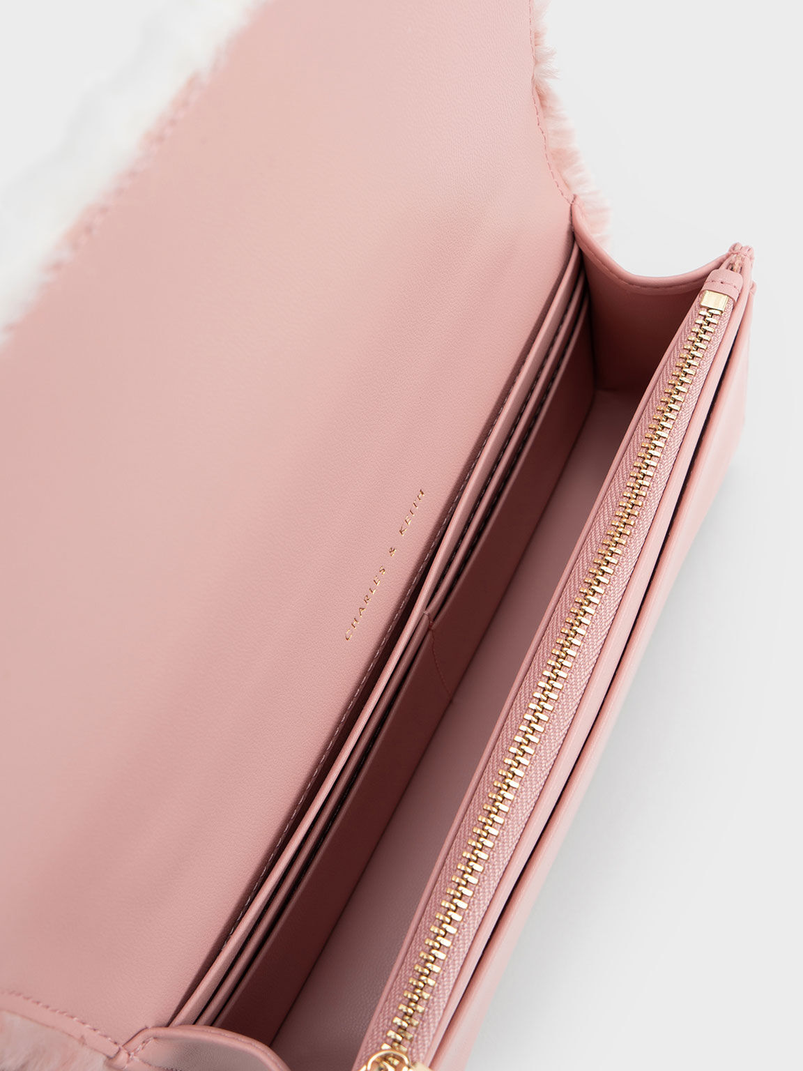 Paffuto Chain Handle Furry Long Wallet, Light Pink, hi-res