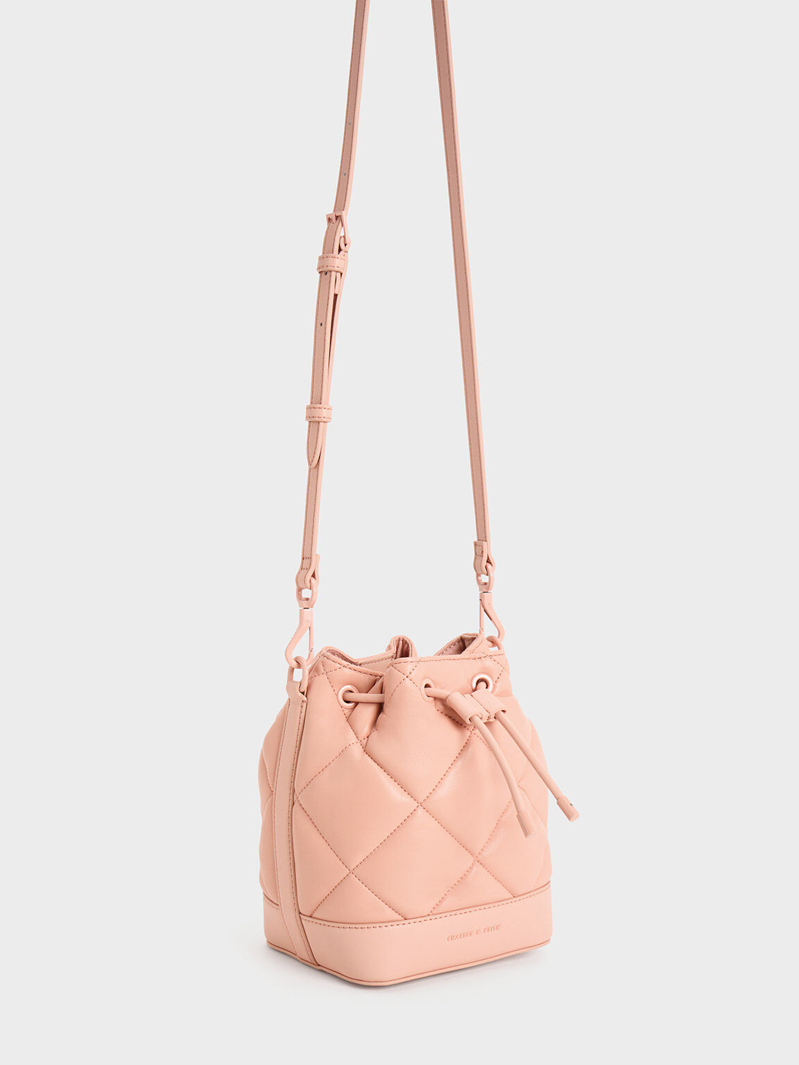 Pale pink bucket hotsell bag