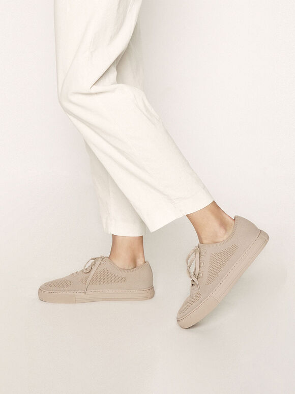 charles keith us