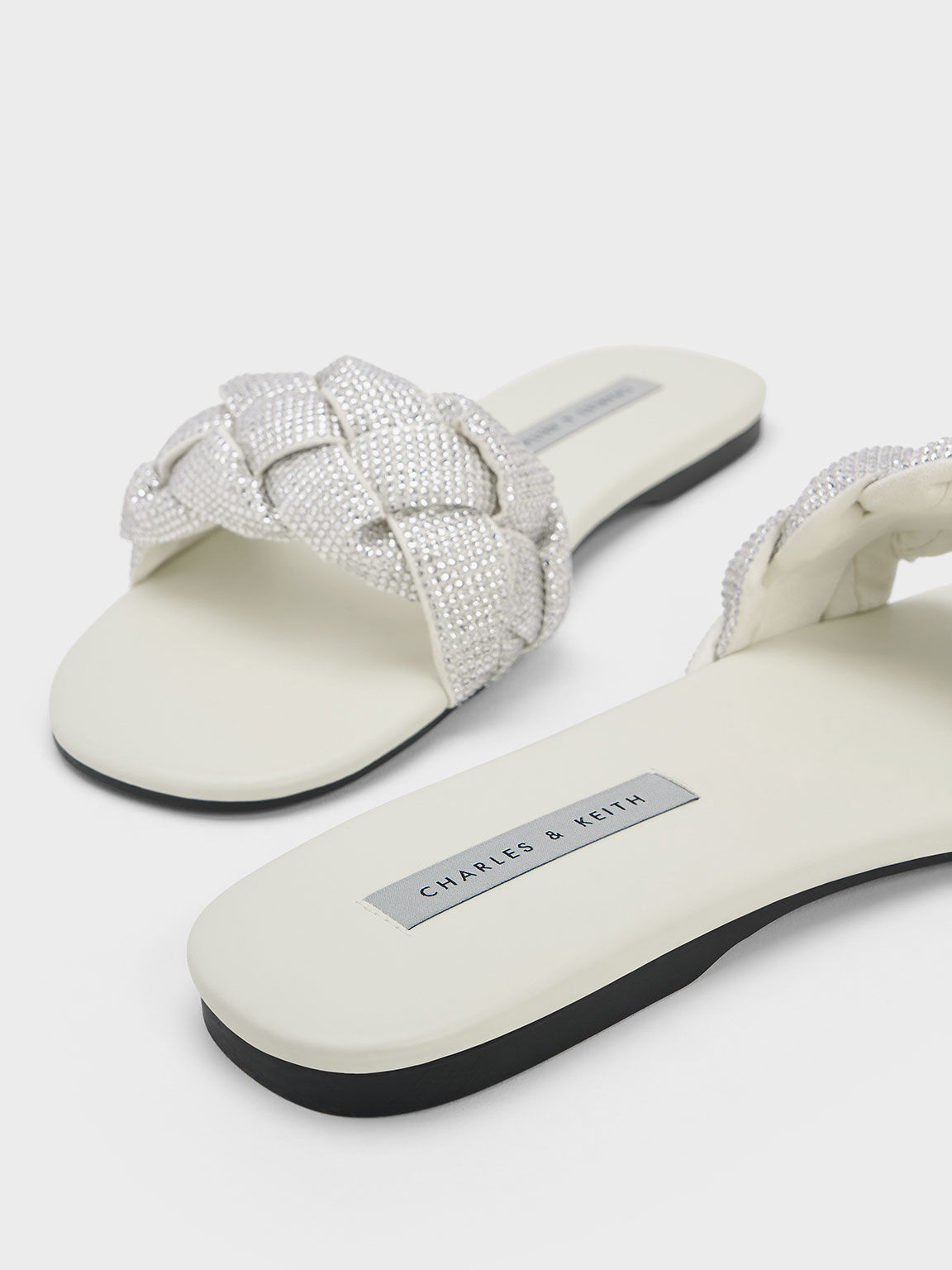 Zara outlet braided slides