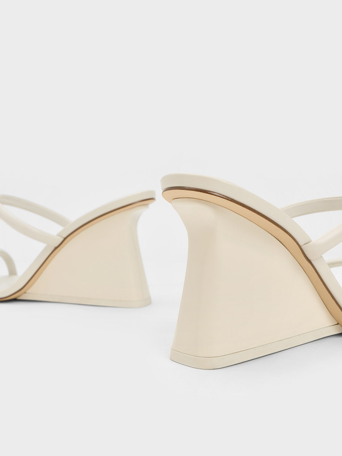 White wedge sales mule sandals