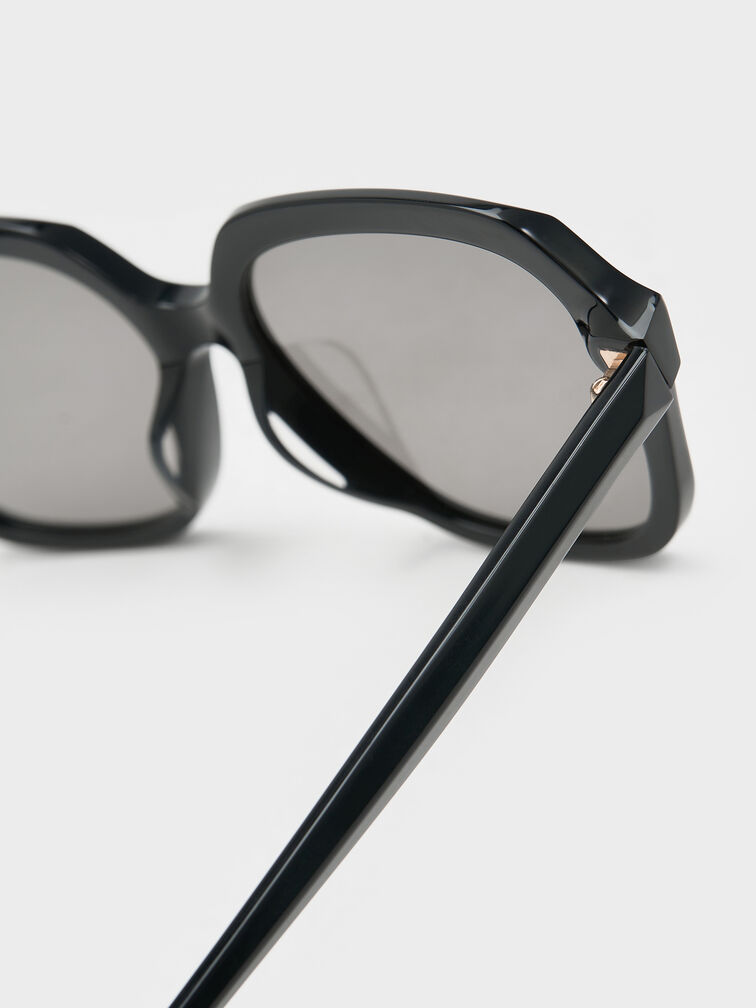 Gafas de sol con montura de mariposa en acetato reciclado Izara, Negro, hi-res