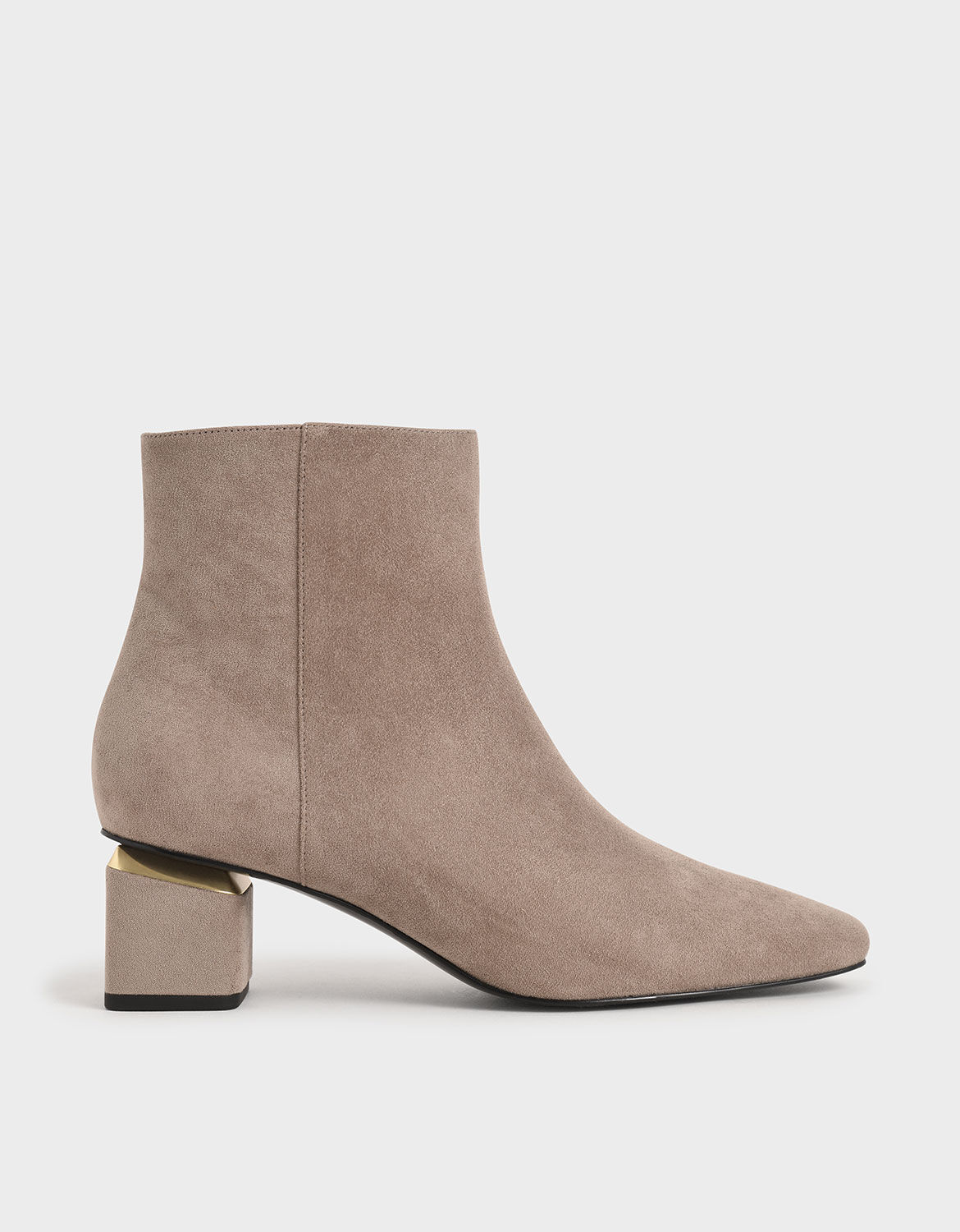 boots taupe