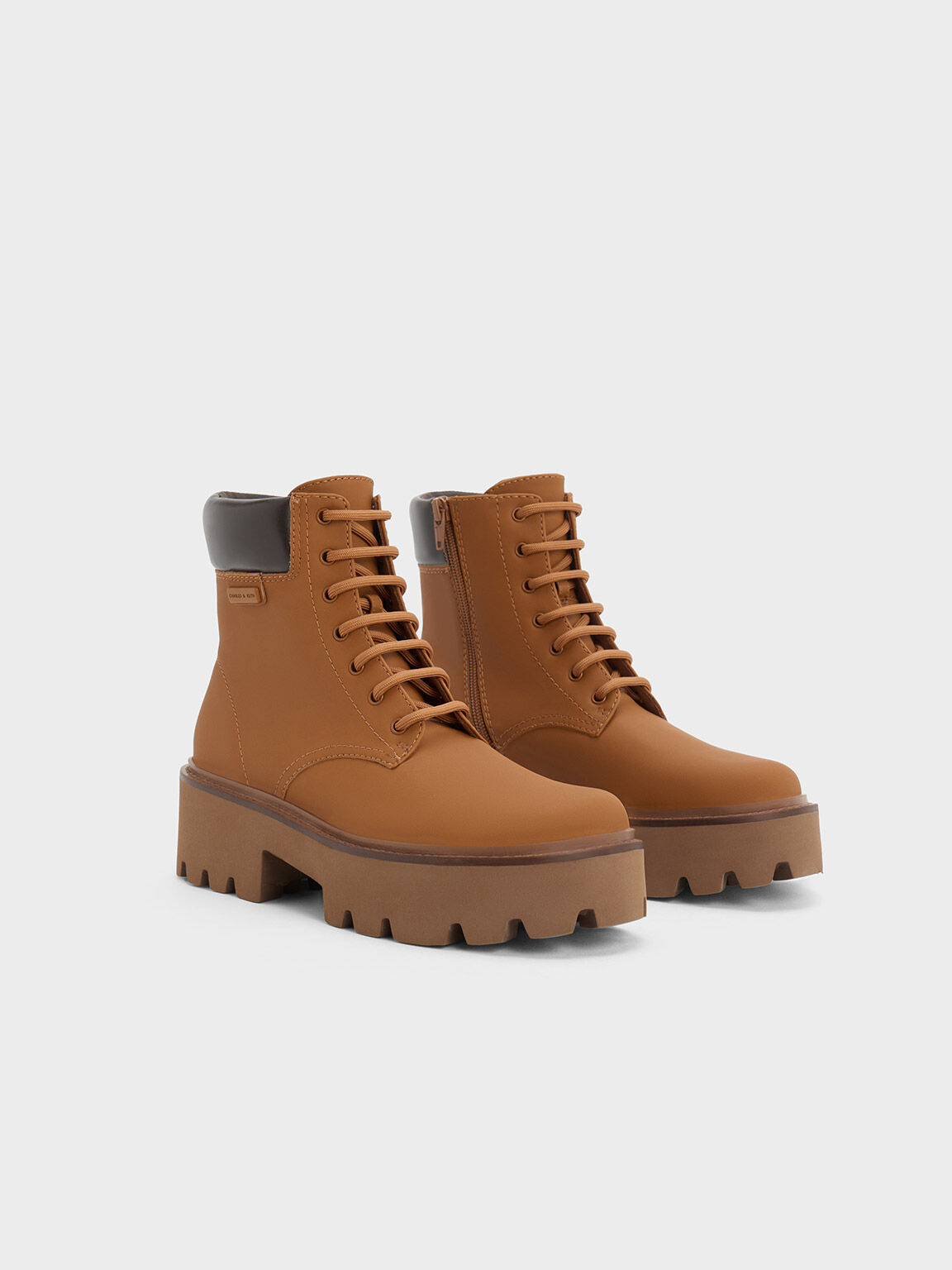 Botines Ripley con suela estriada Caramelo CHARLES KEITH US