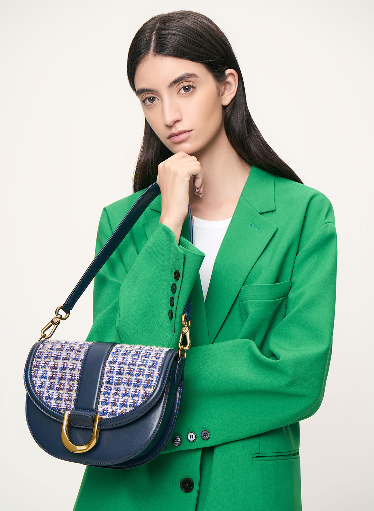 Bolso Saddle Gabine De Tweed Azul Marino CHARLES KEITH US