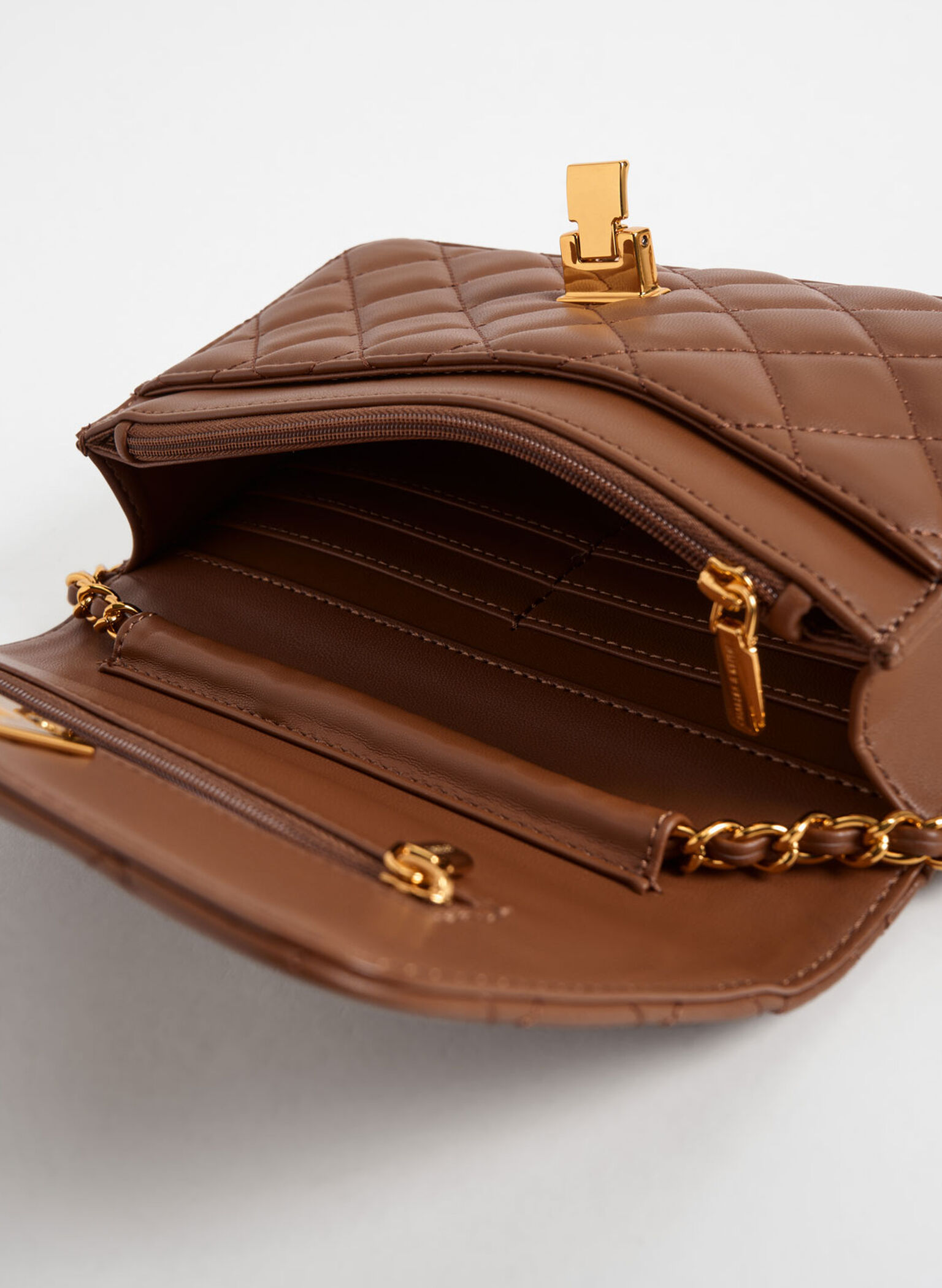 Clutch acolchado con cierre a presion, Marrón chocolate, hi-res
