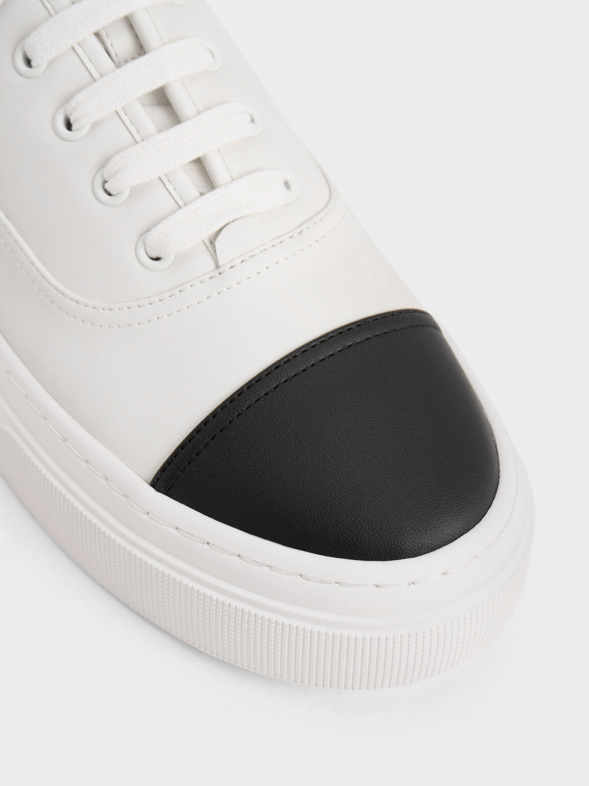 Joshi Two Tone Sneakers White