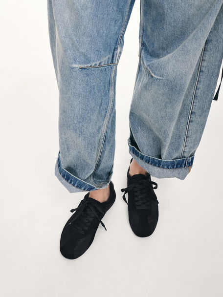 Zapatillas deportivas de perfil bajo con paneles en contraste de nailon, Negro texturizado, hi-res