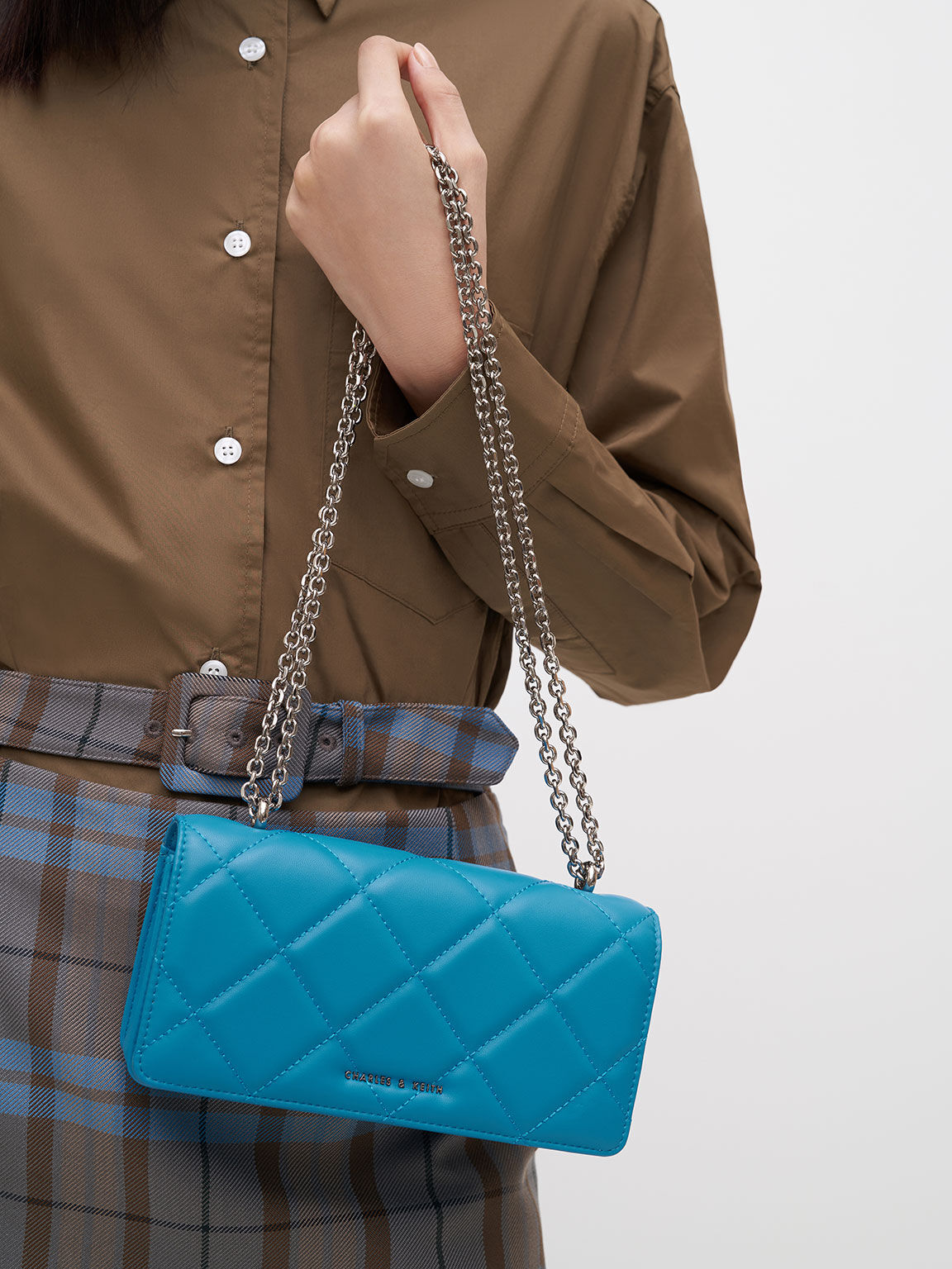 Paffuto Chain Handle Quilted Long Wallet, Cerulean, hi-res