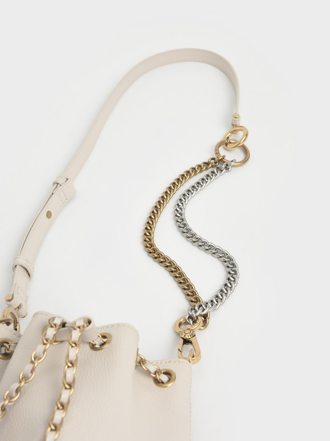 Dancer Chunky Chain Bucket Bag, Ivory, hi-res