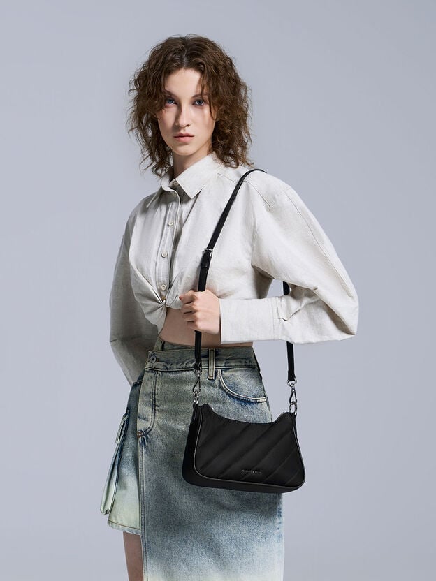 Bolso cruzado Philomena acolchado de nylon con correa de cadena, Noir, hi-res