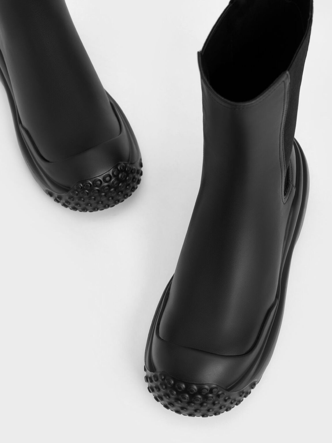 Elba Round-Toe Chelsea Boots, Black, hi-res