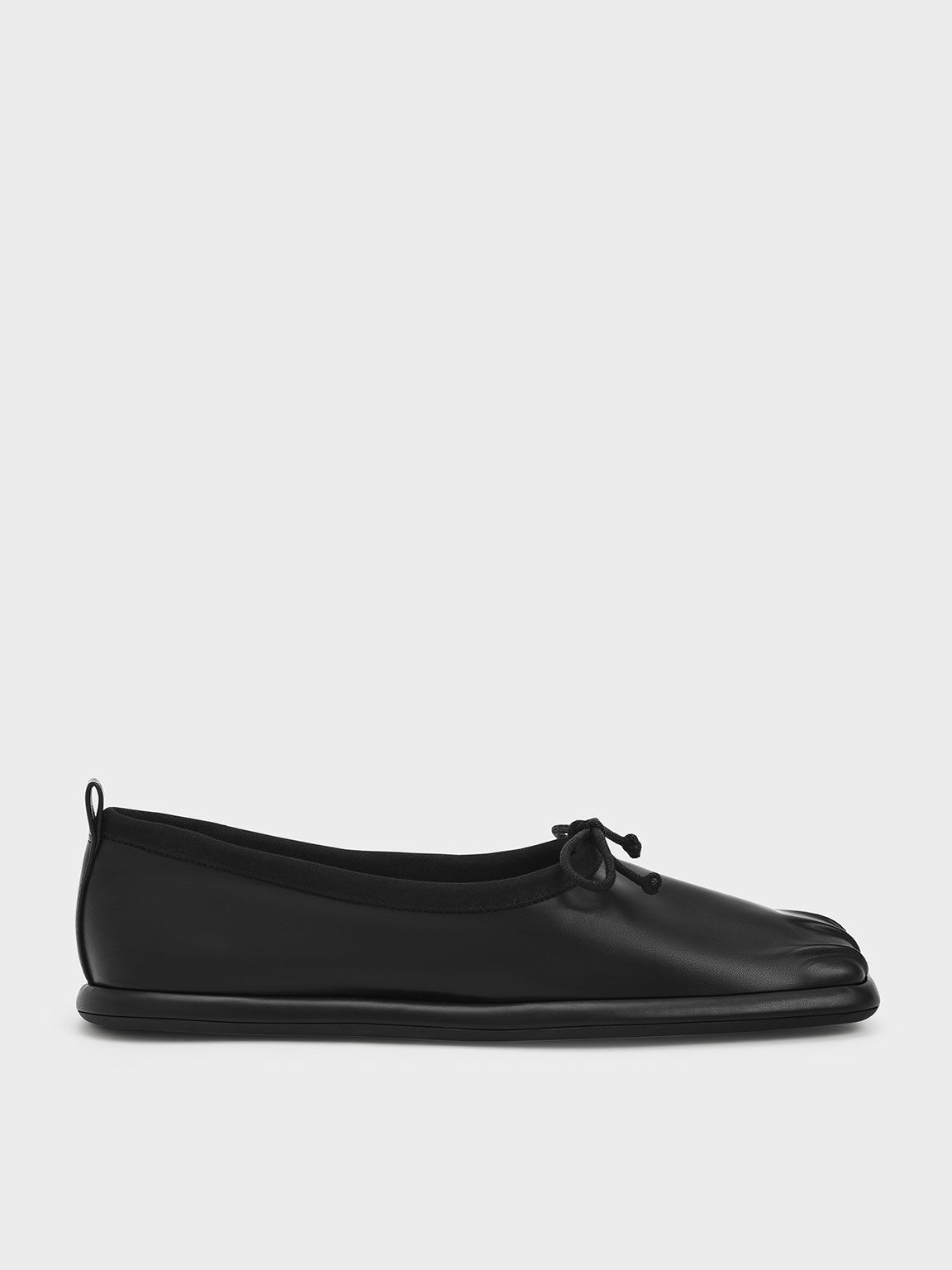 Black Carol Ruched-Toe Bow-Tie 