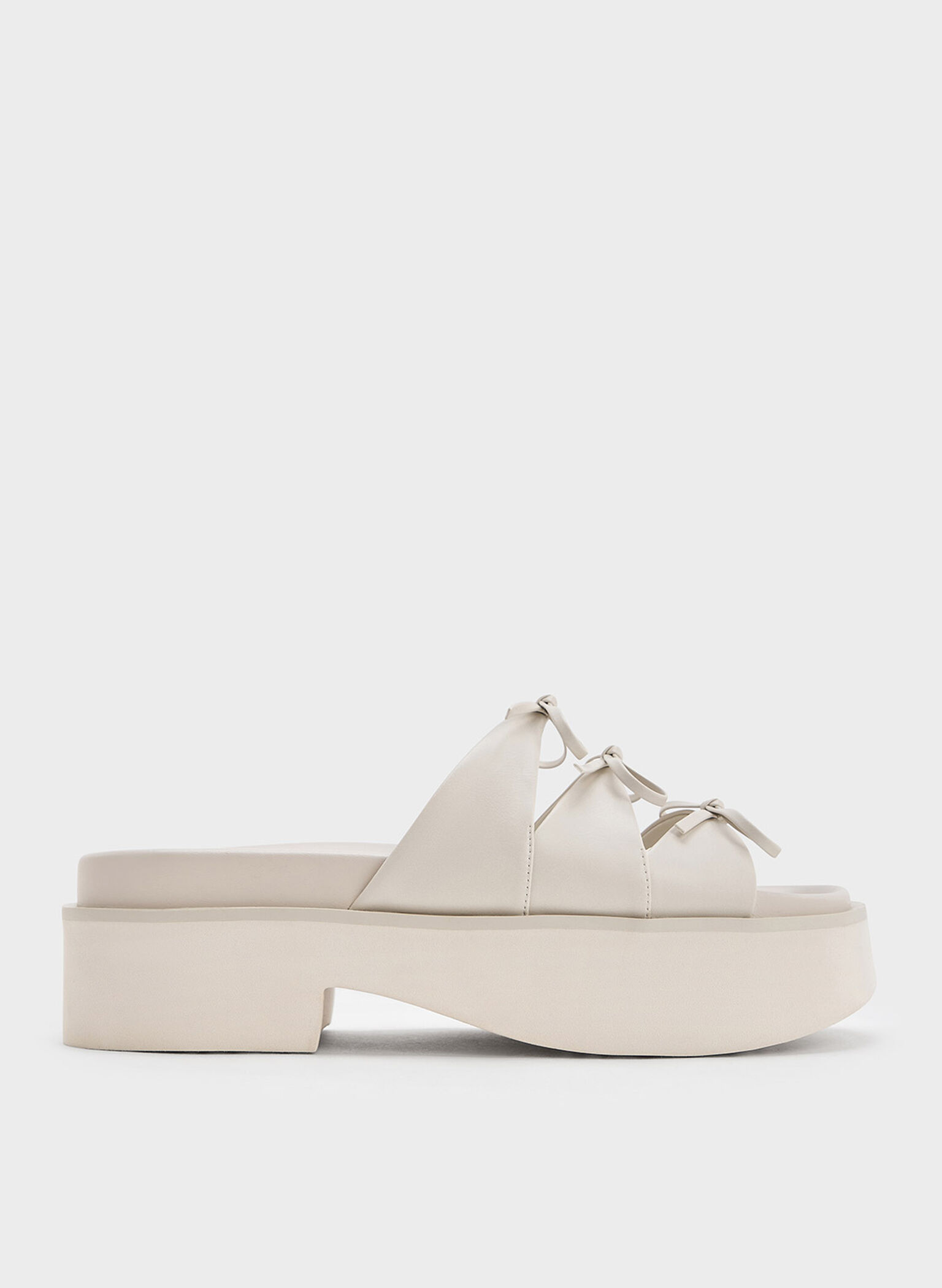Sandalias de plataforma Dorri con triple lazo, Blanco tiza, hi-res