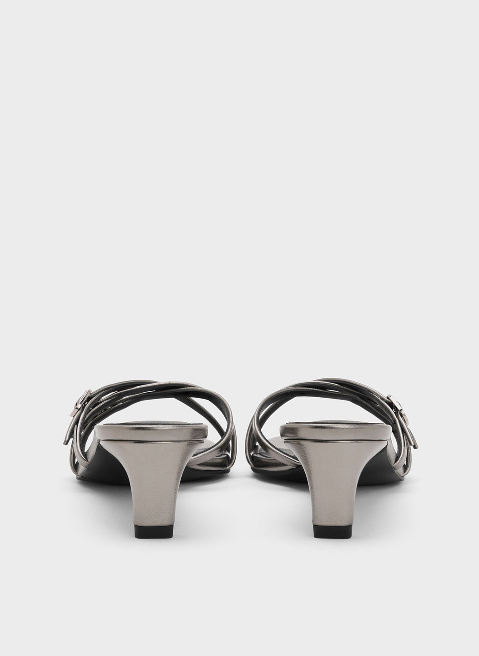 Mules de tacón bajo metalizados con tiras y hebillas, Estaño, hi-res