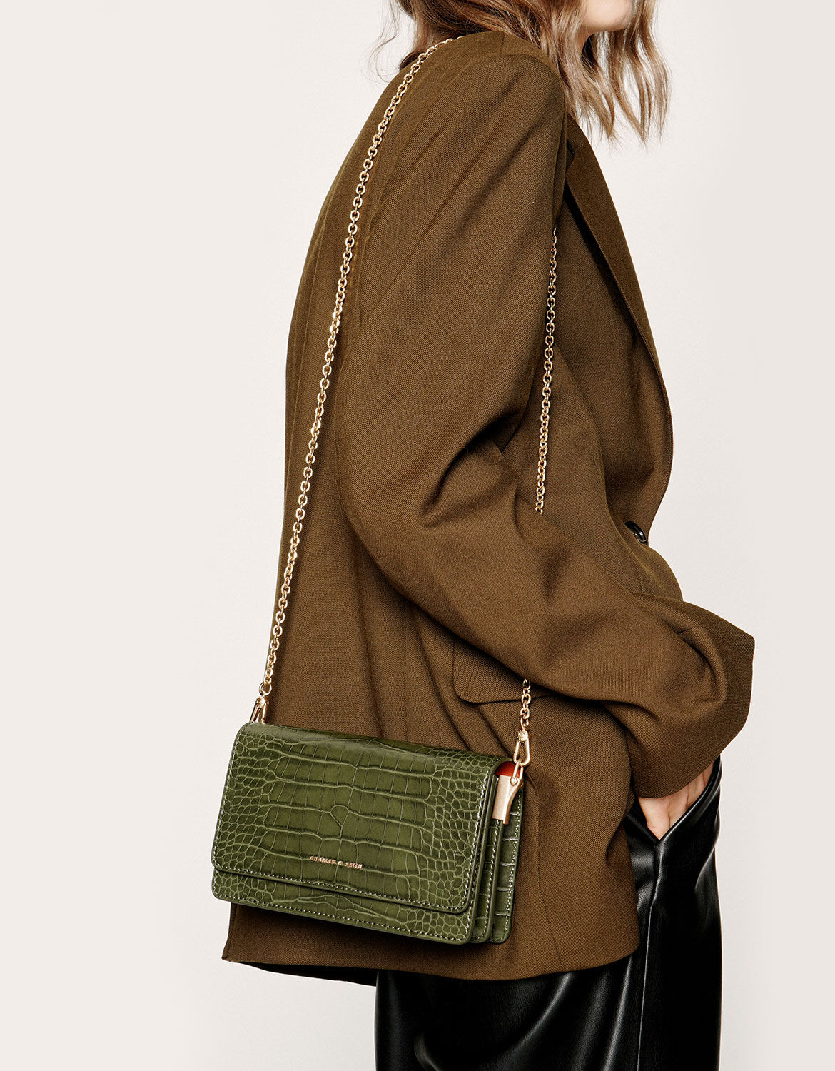 12105 Croc Effect Clutch OLIVE
