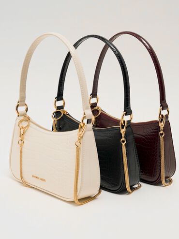 Bolso de hombro Elspeth con efecto cocodrilo y correa de cadena con eslabones, Negro efecto cocodrilo, hi-res